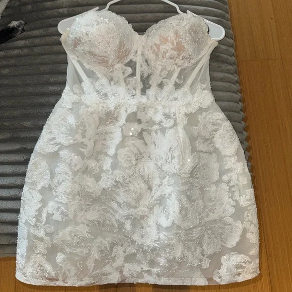 ROSIE ETIENNE AMELIE Mini Dress - Picture 5 of 10